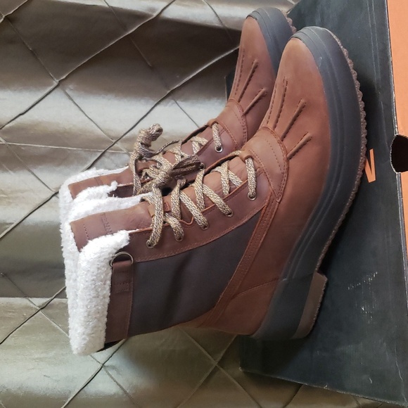NWT- Merrell ‘Haven’ Mid Lace Polar Waterproof Boot - Picture 4 of 9